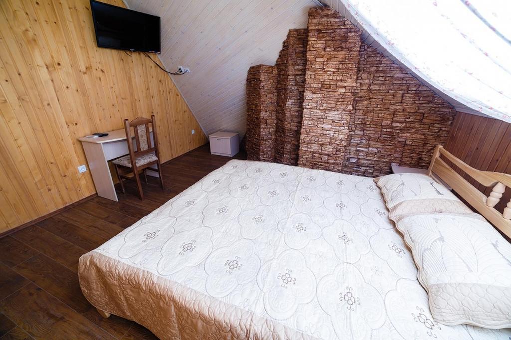 Corner House Hotel Lutsk Luaran gambar