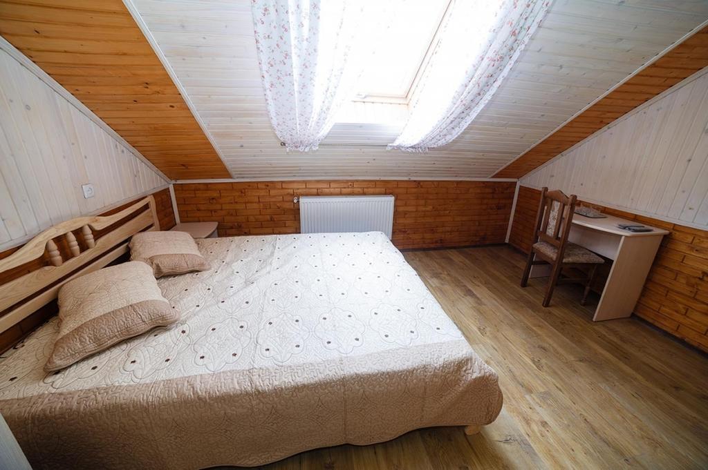 Corner House Hotel Lutsk Luaran gambar