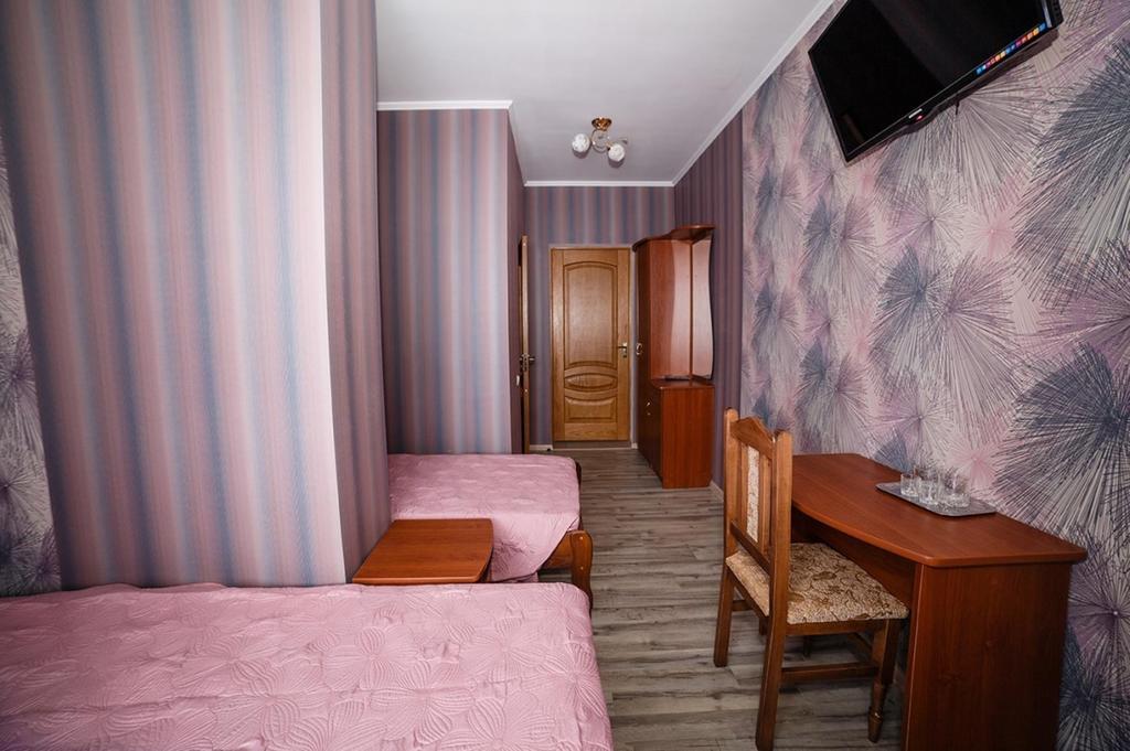 Corner House Hotel Lutsk Luaran gambar