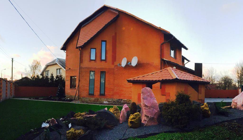 Corner House Hotel Lutsk Luaran gambar